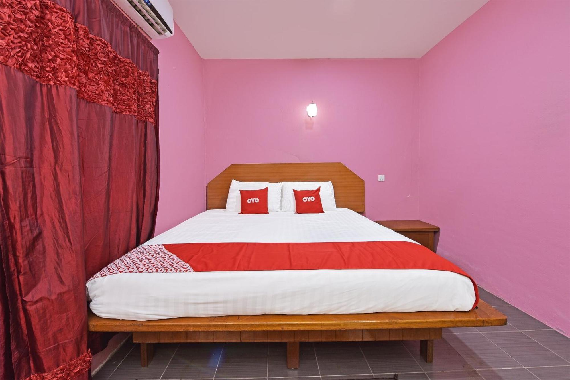 Oyo 90561 Awan Biru Motel Pantai Cenang  Exterior foto