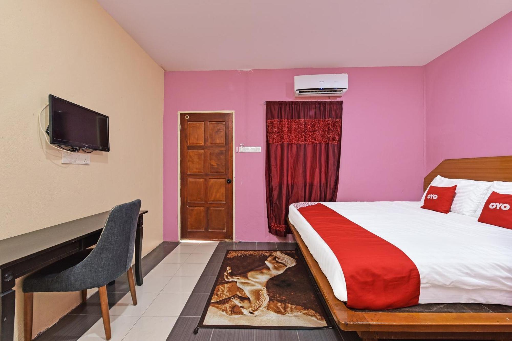 Oyo 90561 Awan Biru Motel Pantai Cenang  Exterior foto