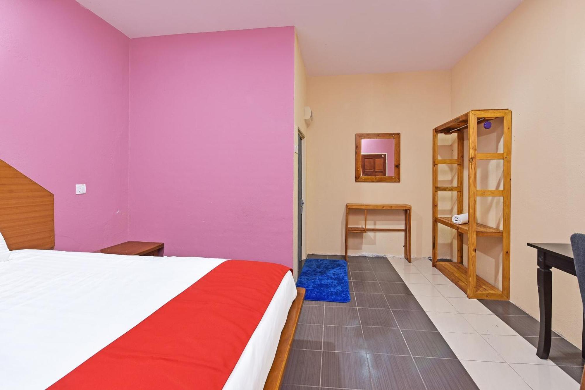 Oyo 90561 Awan Biru Motel Pantai Cenang  Exterior foto