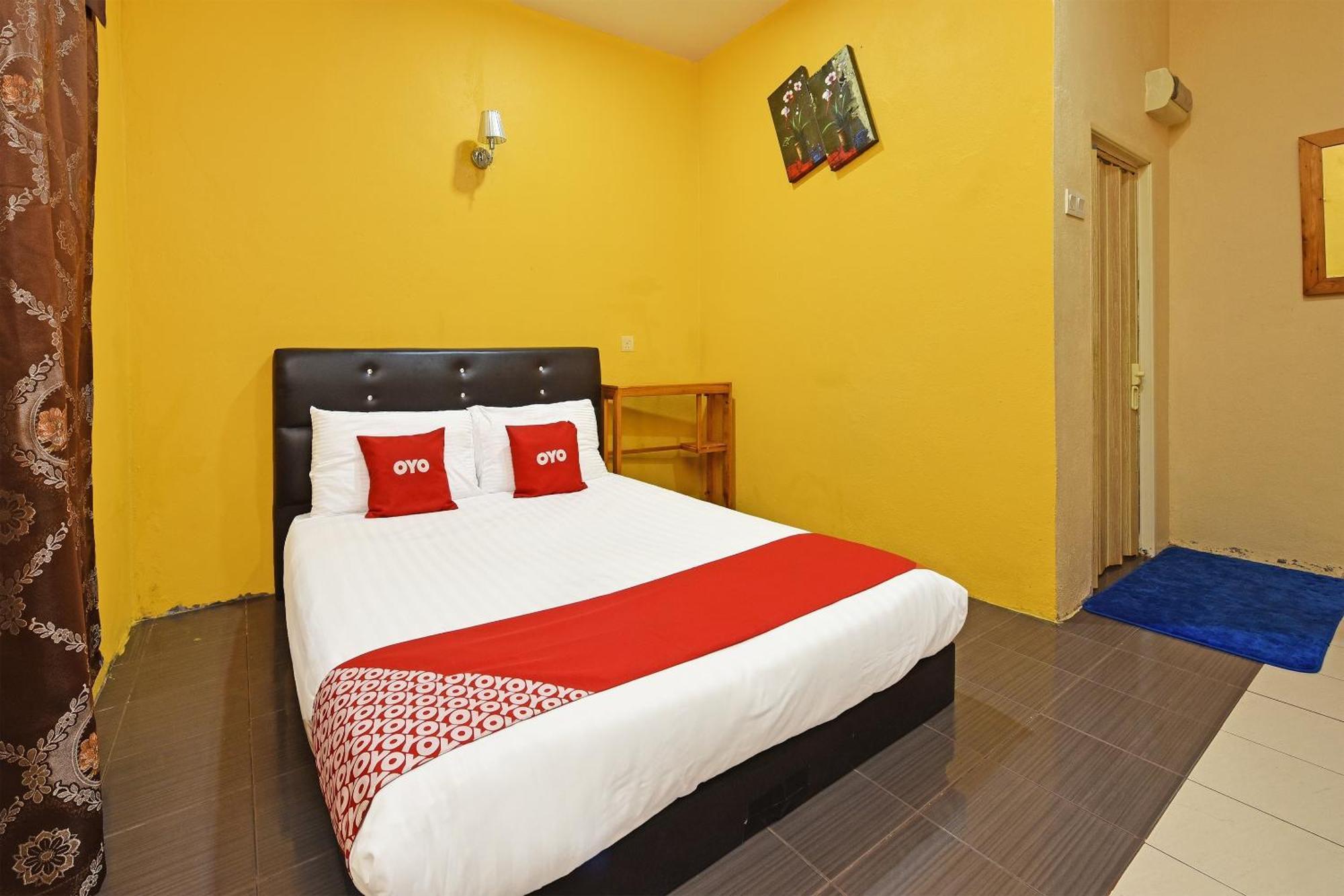 Oyo 90561 Awan Biru Motel Pantai Cenang  Exterior foto